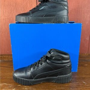 Puma Carina 2.0 Women’s Black Sneakers Casual Shoe Size US 7